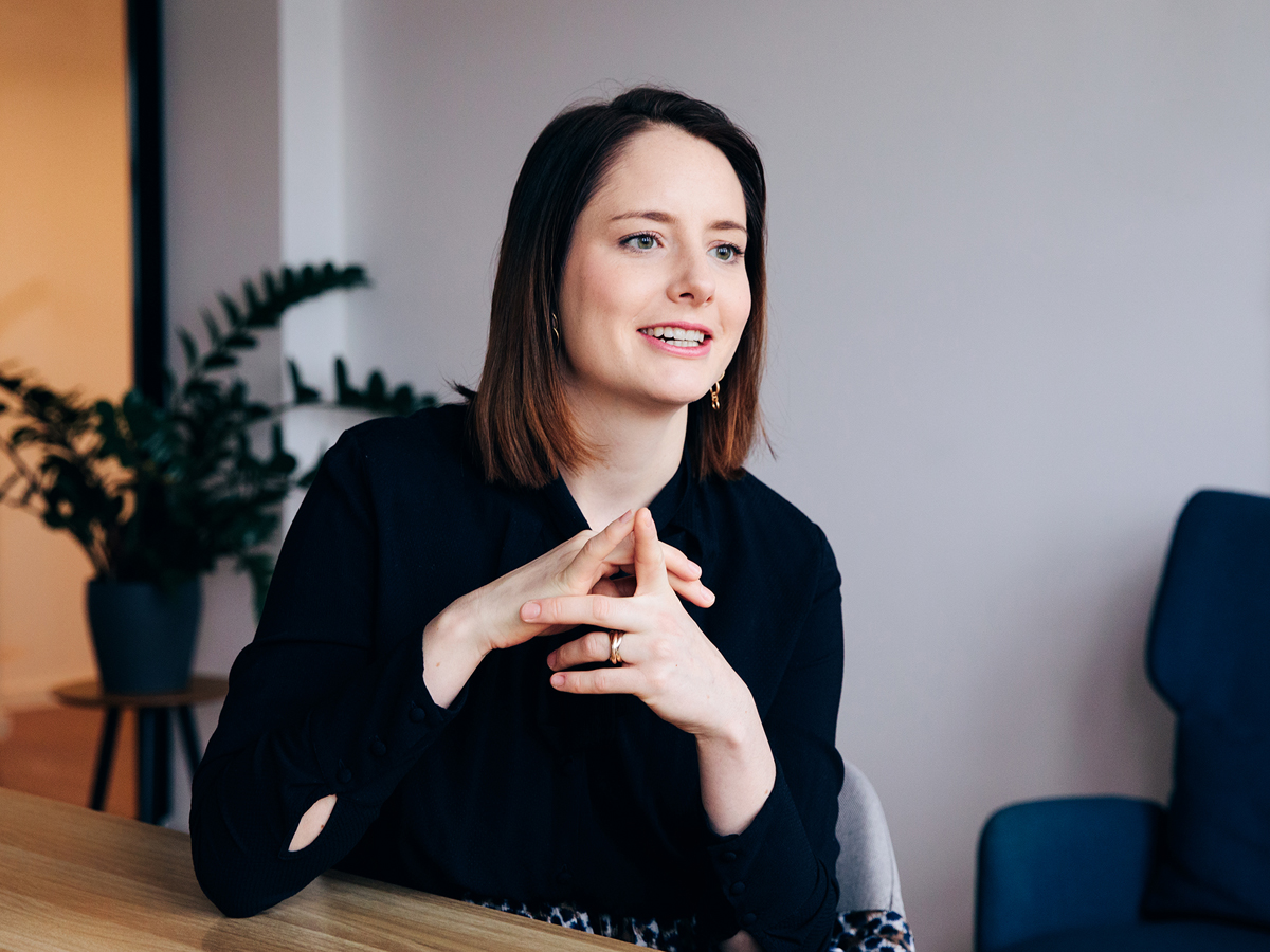 A. Locelace: Janina Mütze